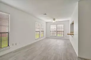 17287 Saturn Ln, Houston, TX 77058 - Photo 7