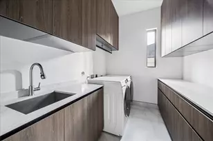 1730 Bayram Dr, Houston, TX 77055 - Photo 33