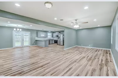 824 S 37th Street, Nederland, TX 77627 - Photo 3