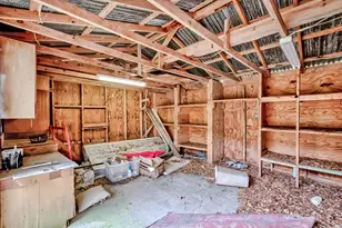 824 S 37th St, Nederland, TX 77627 - Photo 21