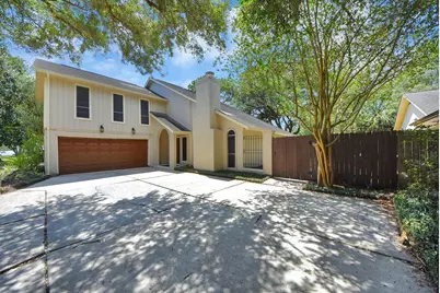 515 Lorie Lane, Seabrook, TX 77586 - Photo 3