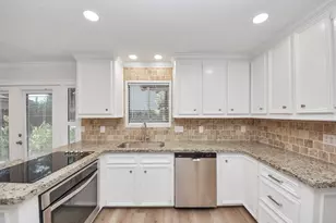 515 Lorie Ln, Seabrook, TX 77586 - Photo 13
