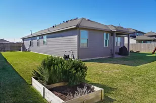 1115 Brahma Cir, East Bernard, TX 77435 - Photo 23