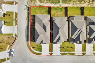 12042 Maple Oak Dr, Houston, TX 77066 - Photo 5