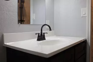 407 Tamarind St, Lake Jackson, TX 77566 - Photo 25