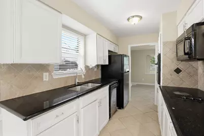 6046 W Airport Boulevard, Houston, TX 77035 - Photo 15