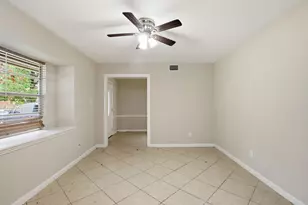 6046 W Airport Blvd, Houston, TX 77035 - Photo 19