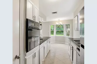 6046 W Airport Boulevard, Houston, TX 77035 - Photo 11