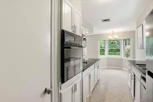 6046 W Airport Blvd, Houston, TX 77035 - Photo 11