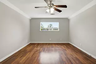 6046 W Airport Blvd, Houston, TX 77035 - Photo 21