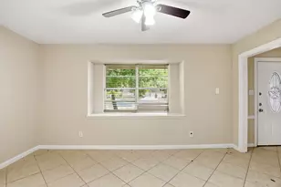 6046 W Airport Blvd, Houston, TX 77035 - Photo 11