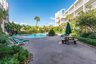 6102 Seawall Blvd, Galveston, TX 77551 - Photo 27