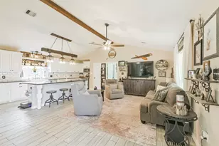 200 Chris Ln, Shepherd, TX 77371 - Photo 7
