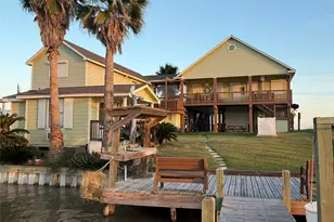 1283 County Rd 230, Sargent, TX 77414 - Photo 3