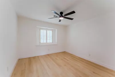 6027 Valkeith Drive, Houston, TX 77096 - Photo 25