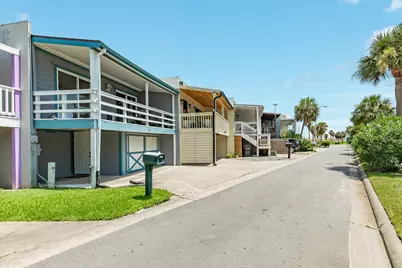 46 Harbour Circle, Galveston, TX 77554 - Photo 3