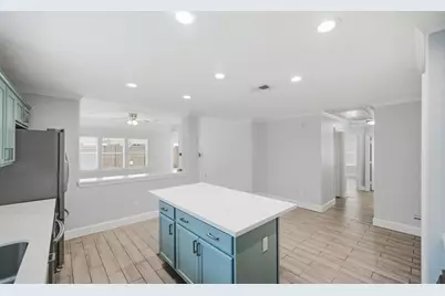 3116 Creek Bank Lane, Pearland, TX 77581 - Photo 11