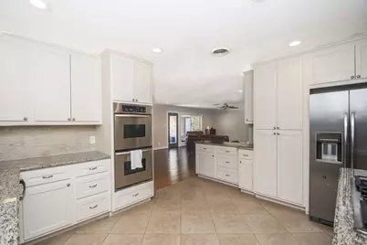 5422 Rutherglenn Drive, Houston, TX 77096 - Photo 9