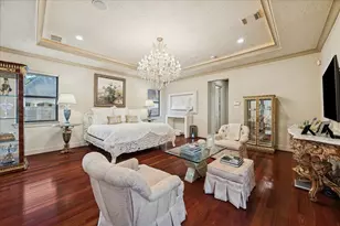 24 E Shady Ln, Houston, TX 77063 - Photo 15