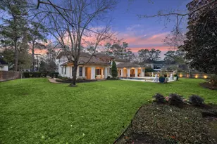 24 E Shady Ln, Houston, TX 77063 - Photo 47