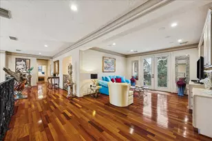 24 E Shady Ln, Houston, TX 77063 - Photo 31