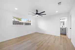 12403 Shannon Hills Dr, Houston, TX 77099 - Photo 17