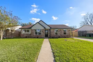 12403 Shannon Hills Dr, Houston, TX 77099 - Photo 1