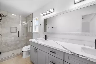 12403 Shannon Hills Drive, Houston, TX 77099 - Photo 19