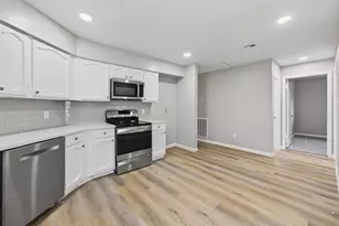 2402 Colonial Ridge Dr, Friendswood, TX 77546 - Photo 15