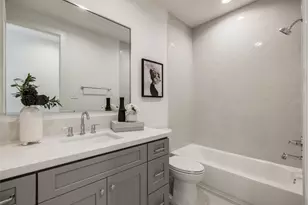 116 E 23rd St, Houston, TX 77008 - Photo 33