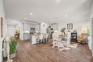 222 Kickapoo Dr, Anahuac, TX 77514 - Photo 5