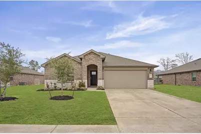 222 Kickapoo Drive, Anahuac, TX 77514 - Photo 1