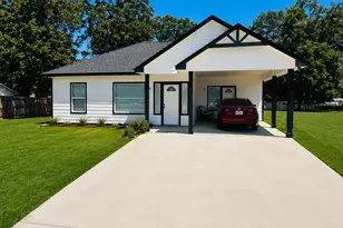 676 Bradford St, Conroe, TX 77303 - Photo 1