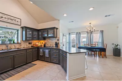 1407 W Castlewood Avenue, Friendswood, TX 77546 - Photo 9