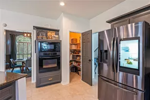 1407 W Castlewood Ave, Friendswood, TX 77546 - Photo 11