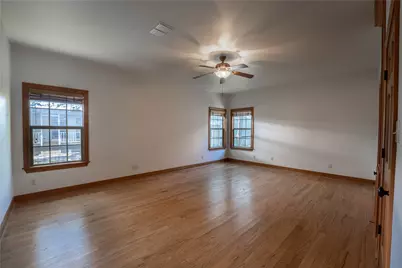 109 W Market Street, Fayetteville, TX 78940 - Photo 11