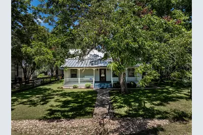 109 W Market Street, Fayetteville, TX 78940 - Photo 25