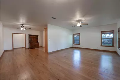 109 W Market Street, Fayetteville, TX 78940 - Photo 7