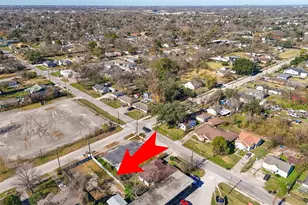 3930 Pickfair St, Houston, TX 77026 - Photo 5