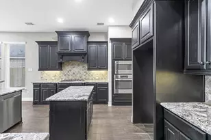 6718 Miller Shadow Ln, Sugar Land, TX 77479 - Photo 19