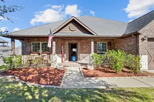 1529 Nacogdoches Valley Dr, League City, TX 77573 - Photo 3