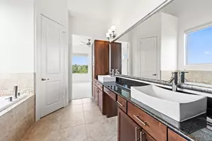 196 Harvard St, Houston, TX 77007 - Photo 15