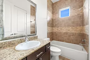 196 Harvard St, Houston, TX 77007 - Photo 19