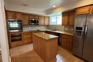 11322 Briar Forest Dr, Houston, TX 77077 - Photo 13