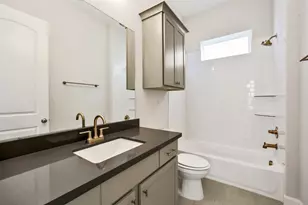 2517 S Houston Ave, Pearland, TX 77581 - Photo 11