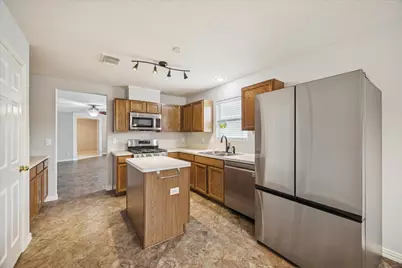 6818 Shallow River Court, Spring, TX 77379 - Photo 9