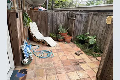 4040 San Felipe Street #104, Houston, TX 77027 - Photo 3