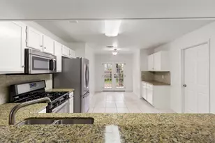 10 Rockridge Ct, The Woodlands, TX 77381 - Photo 11