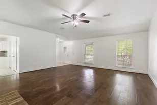 10 Rockridge Ct, The Woodlands, TX 77381 - Photo 7