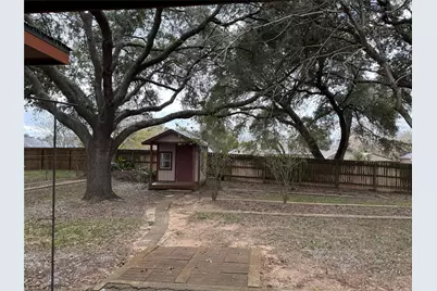 108 Meadow Drive, Bellville, TX 77418 - Photo 15